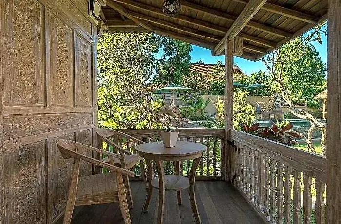 Kirani Joglo Bali ホリデーパーク Sukawati